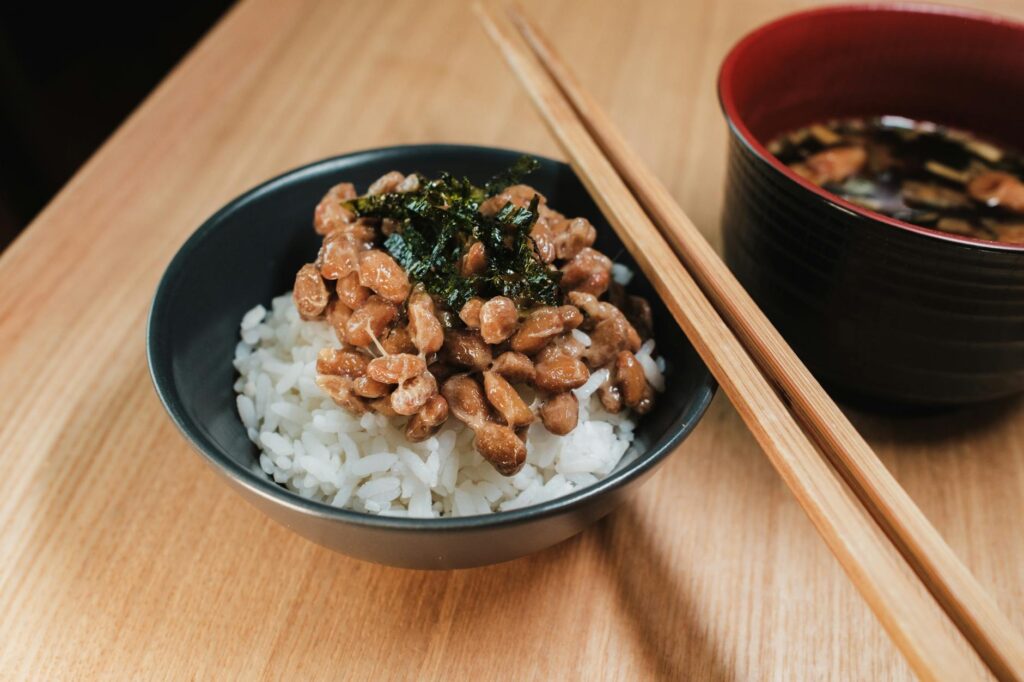 納豆ご飯 和食 朝食 醤油 ねぎ 健康食